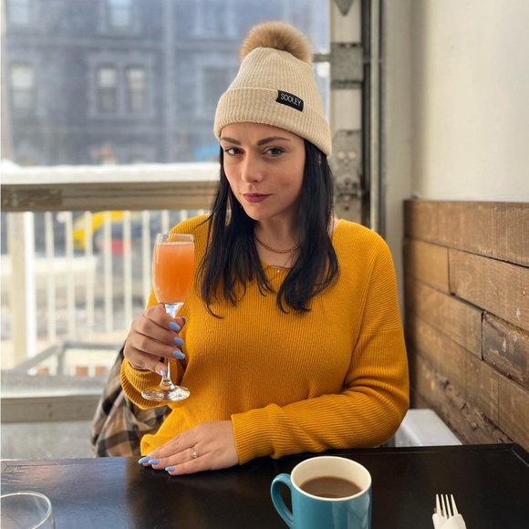 Meet your Posher, Dana - Picture 2 of 5